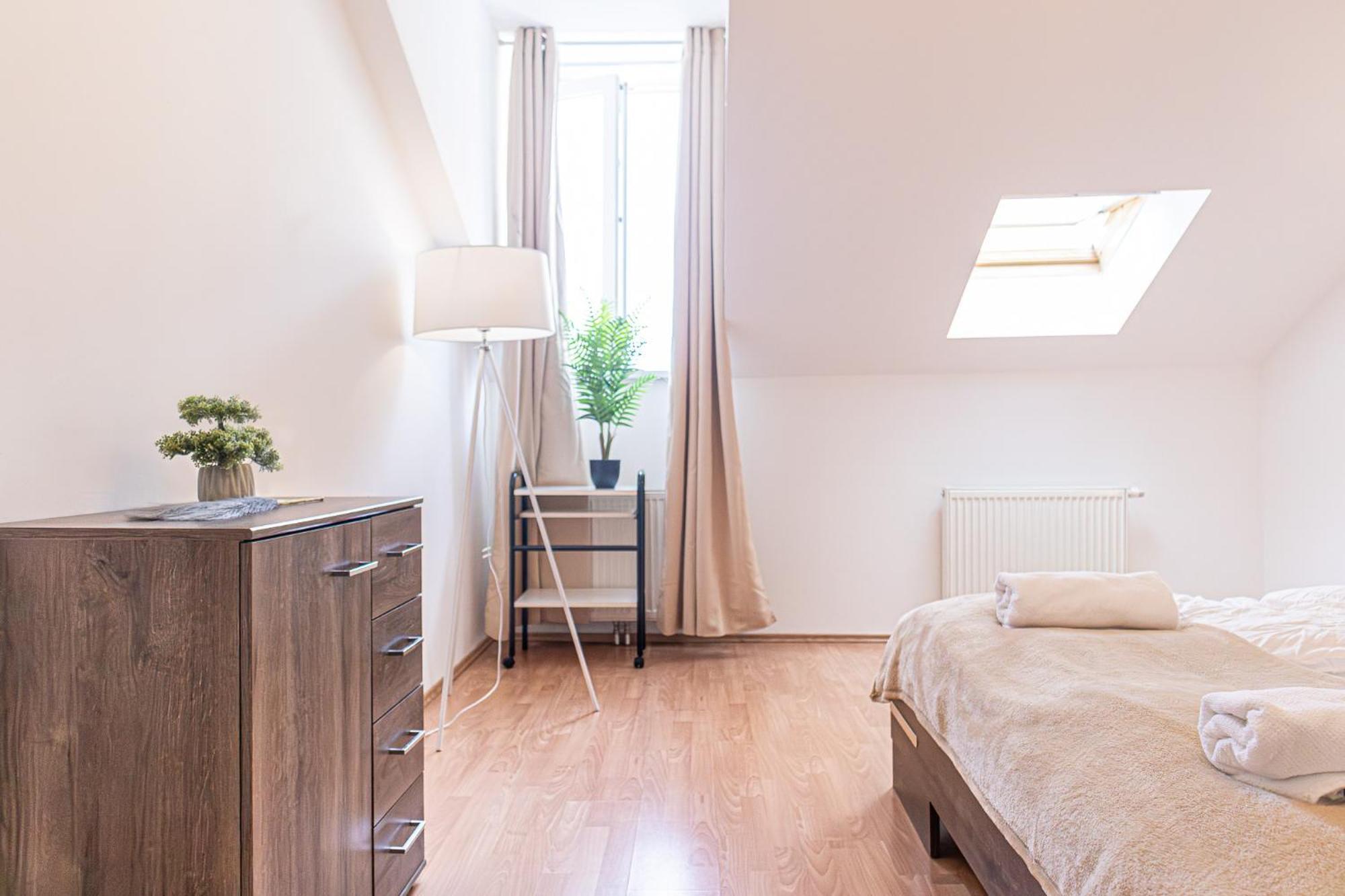 Spacious 2Br Apt Great Location - Near Schoenbrunn Bécs Kültér fotó
