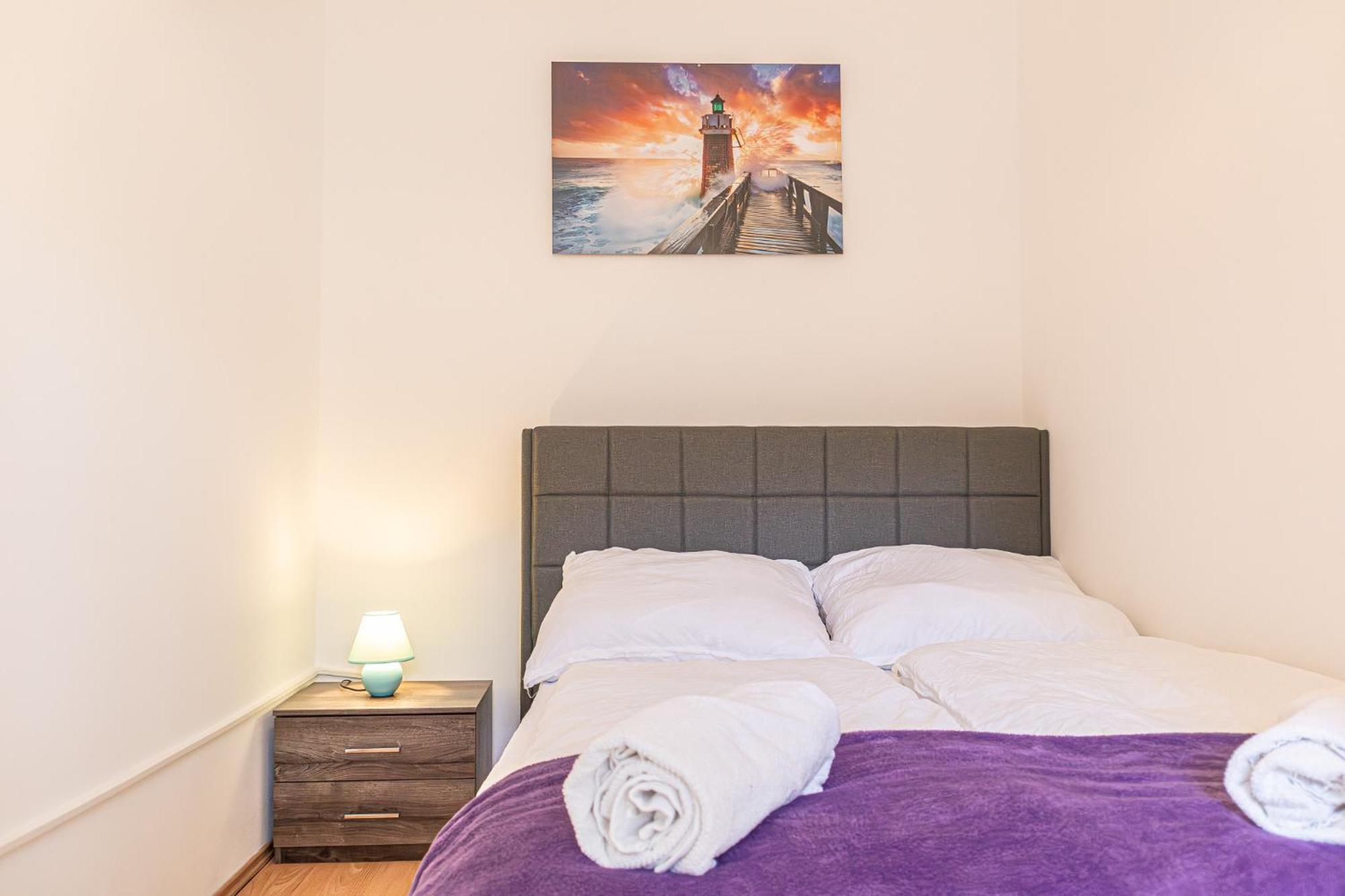 Spacious 2Br Apt Great Location - Near Schoenbrunn Bécs Kültér fotó