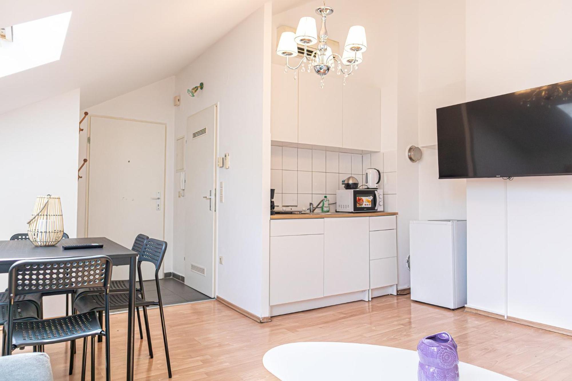 Spacious 2Br Apt Great Location - Near Schoenbrunn Bécs Kültér fotó