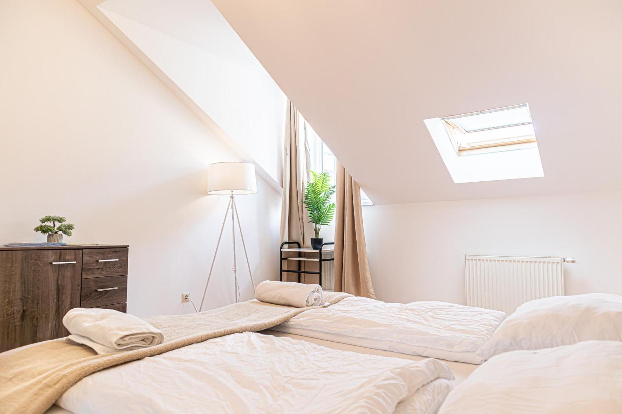 Spacious 2Br Apt Great Location - Near Schoenbrunn Bécs Kültér fotó